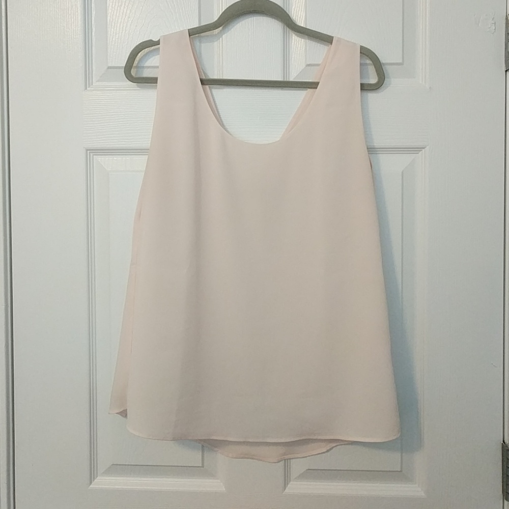 Elizabeth and Clarke top